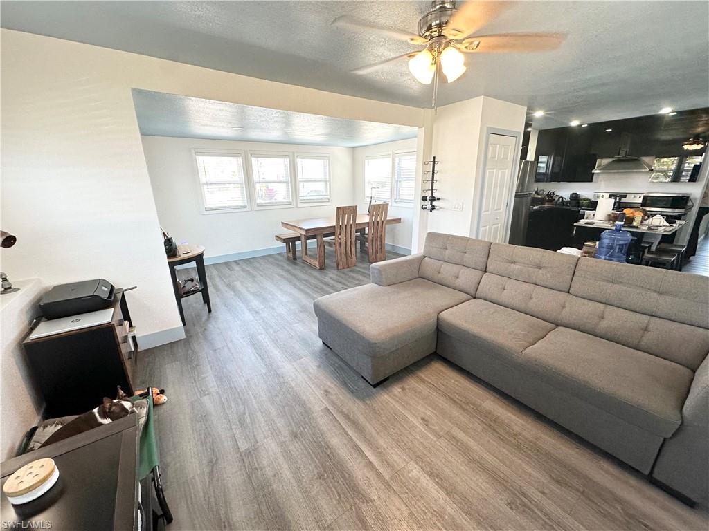 BAYSIDE ESTATES - Residential