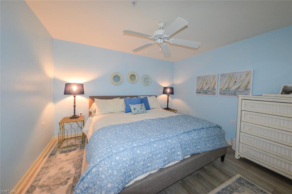 TWIN LAKES - Residential