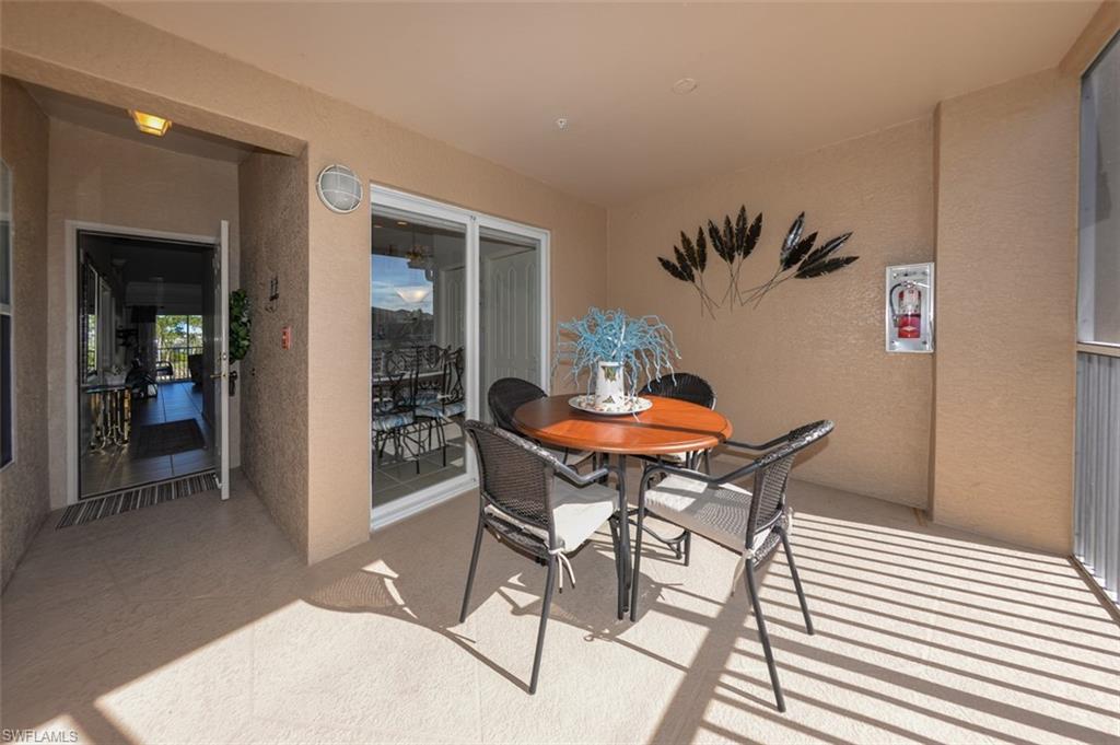 TWIN LAKES - Residential