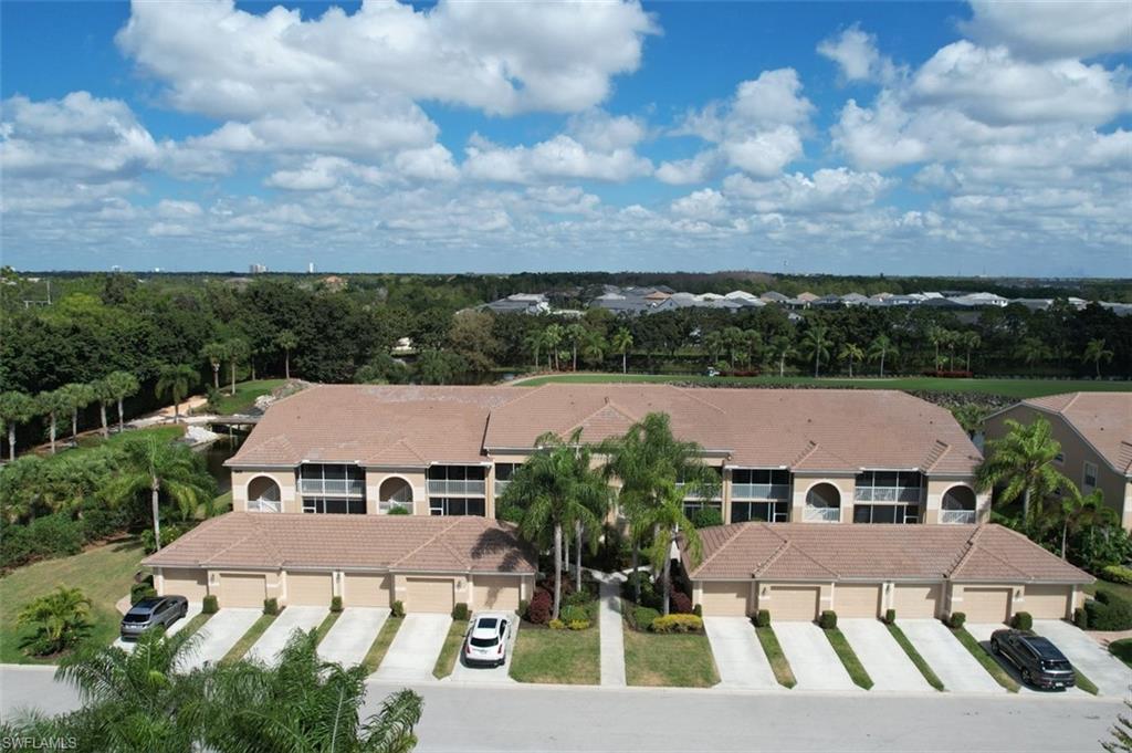 TWIN LAKES - Residential