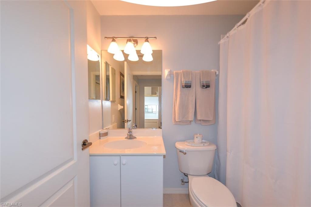 TWIN LAKES - Residential