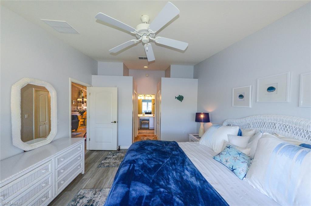 TWIN LAKES - Residential