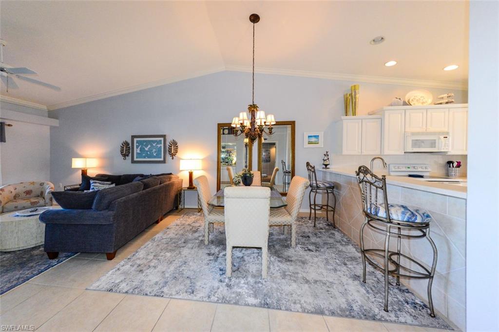 TWIN LAKES - Residential
