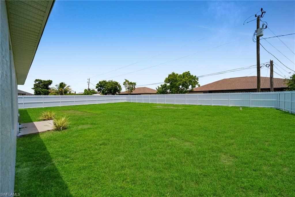 CAPE CORAL - Residential