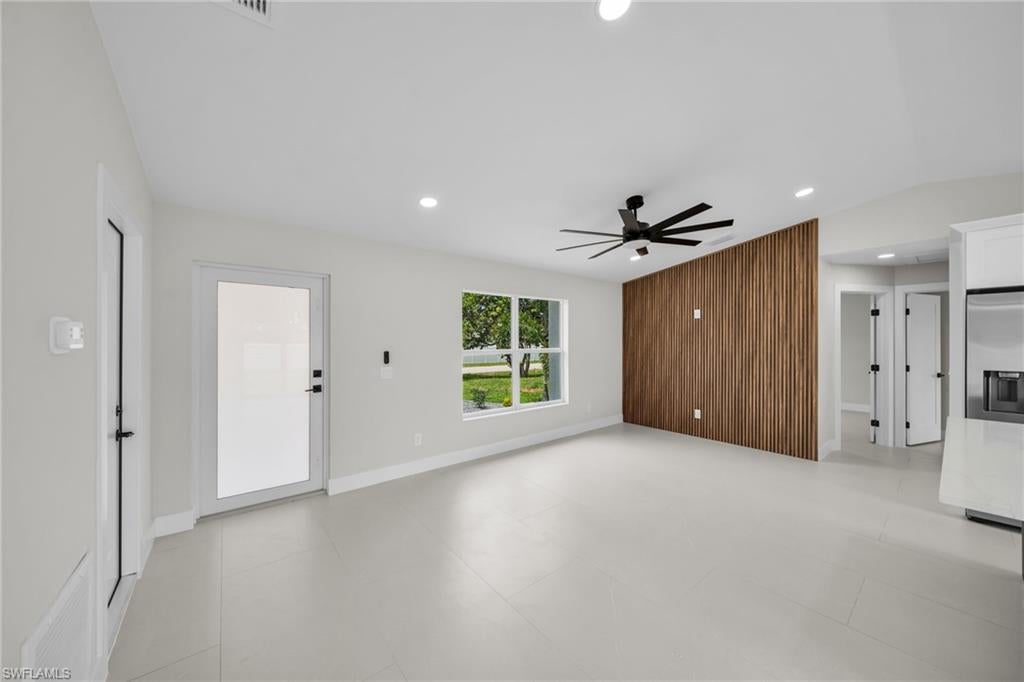 CAPE CORAL - Residential