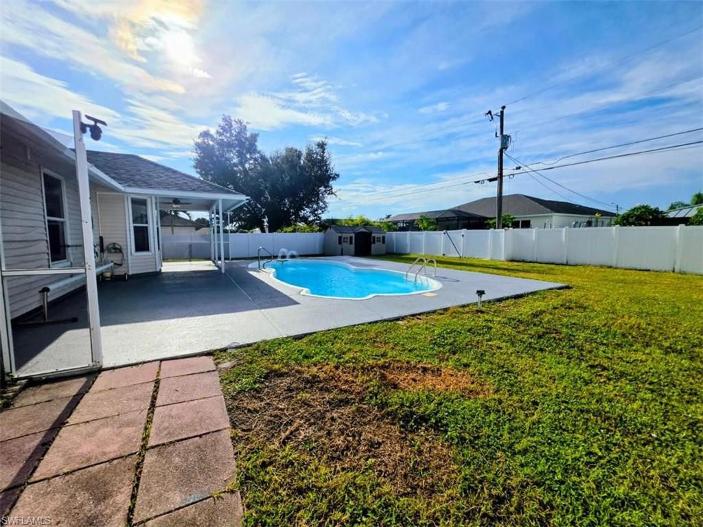 CAPE CORAL - Residential