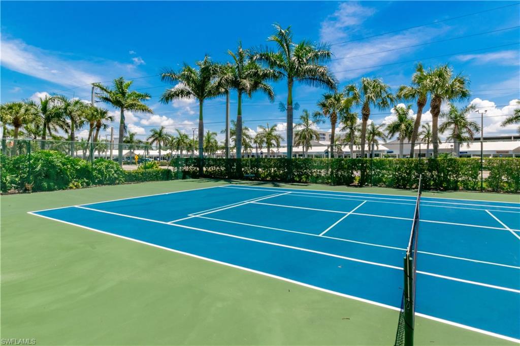 CRECIENTE CONDO SOUTH - Residential