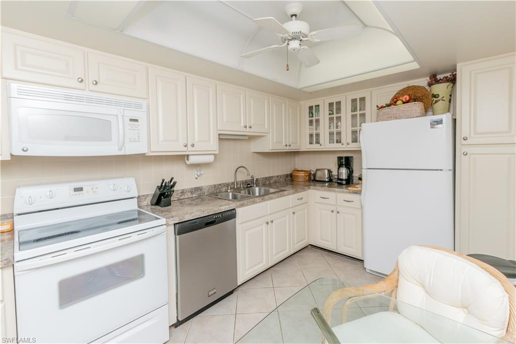 CRECIENTE CONDO SOUTH - Residential