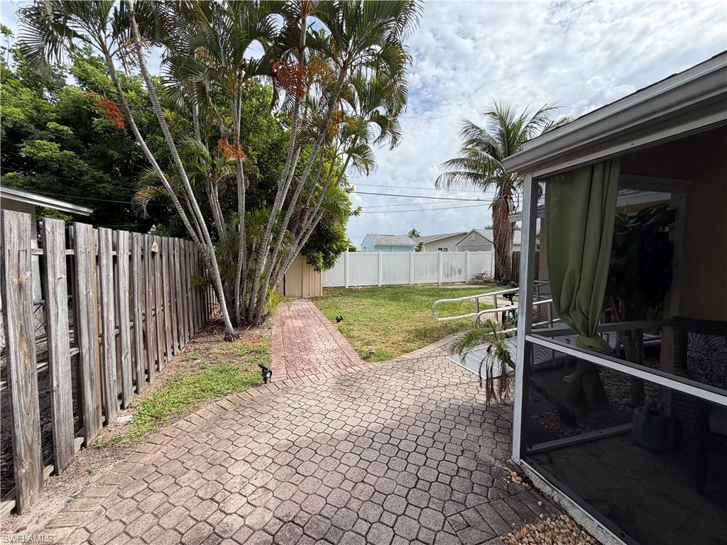 NAPLES PARK - Residential Income
