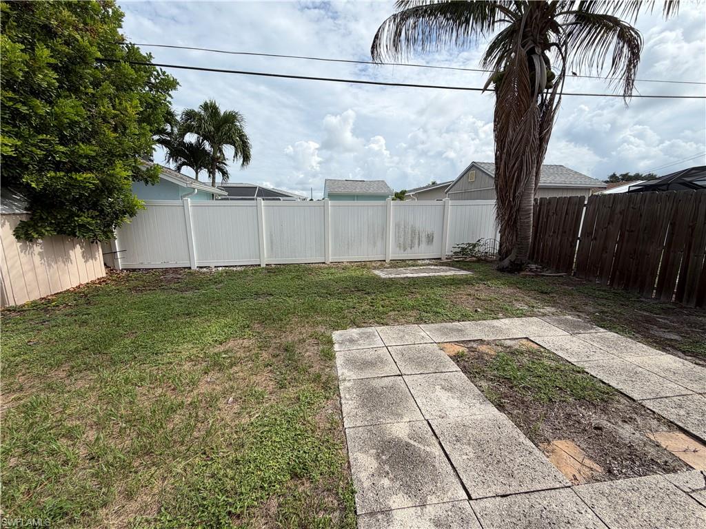 NAPLES PARK - Residential Income