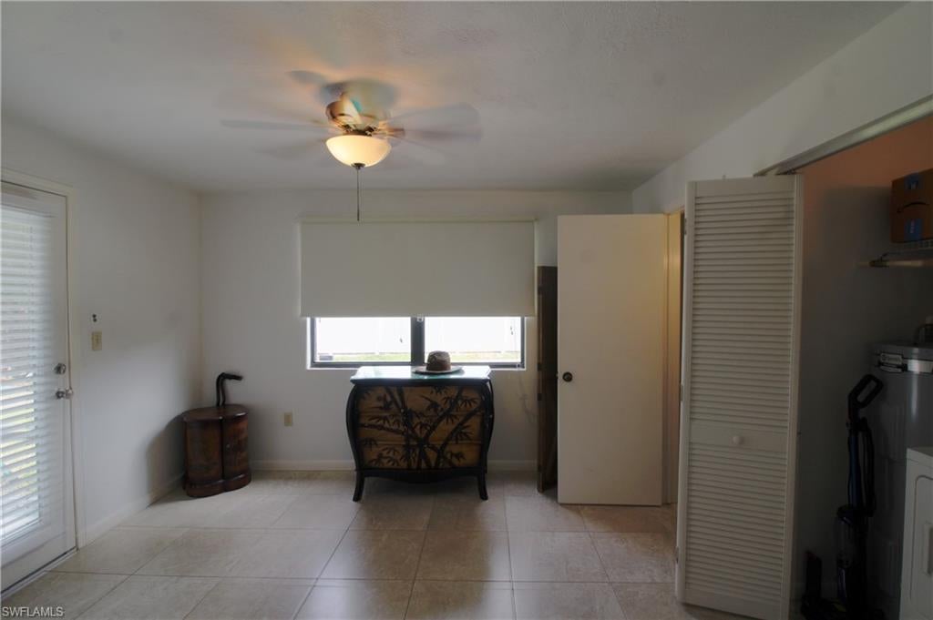 NAPLES PARK - Residential Income