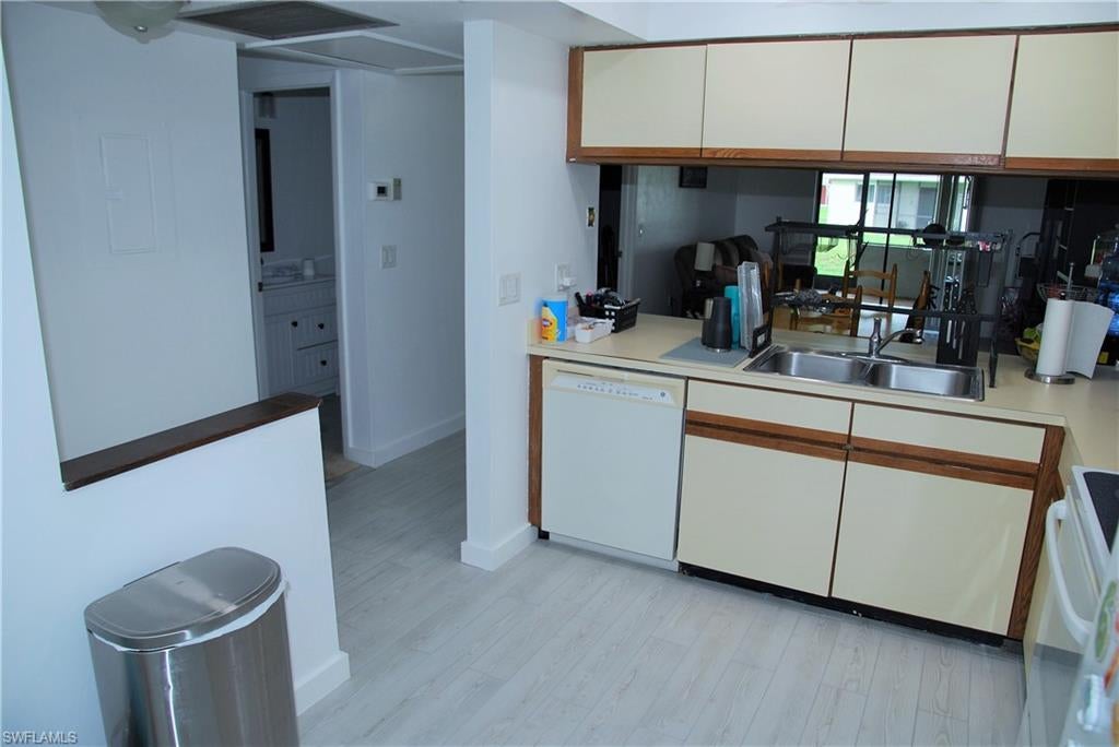 PATIO VILLAS OF CAPE CORAL - Residential