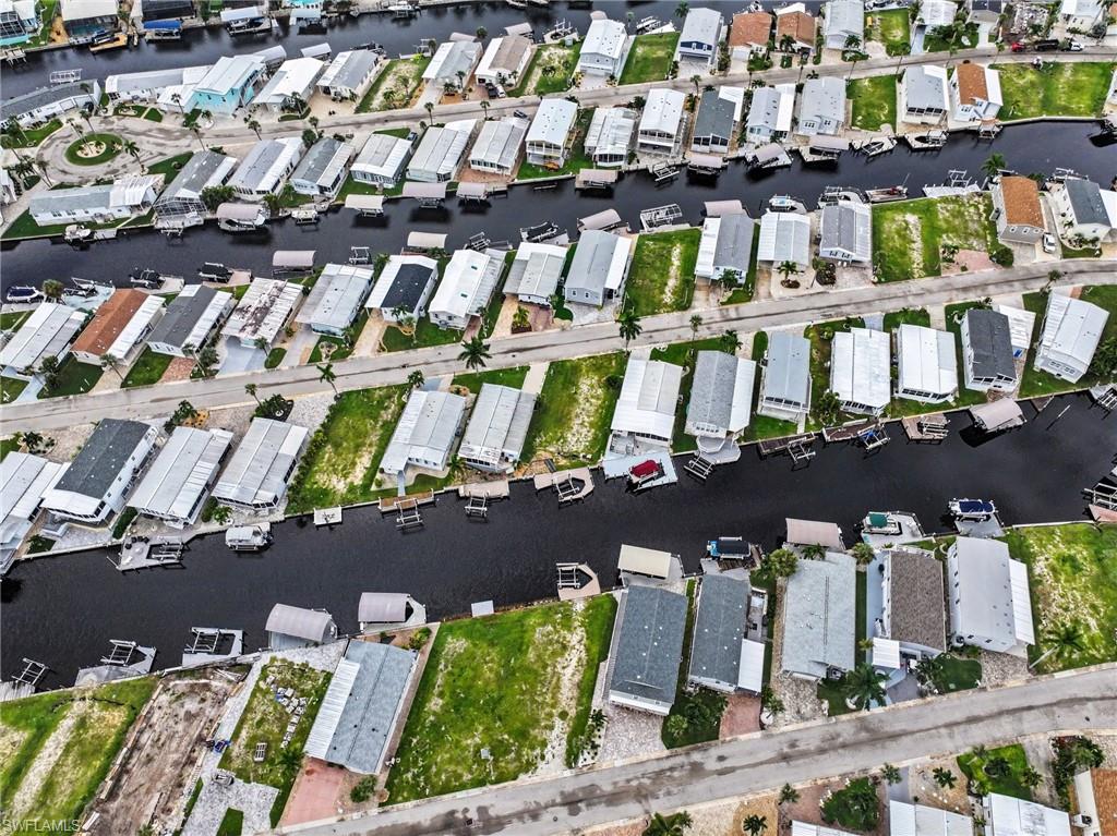 BAYSIDE ESTATES - Land