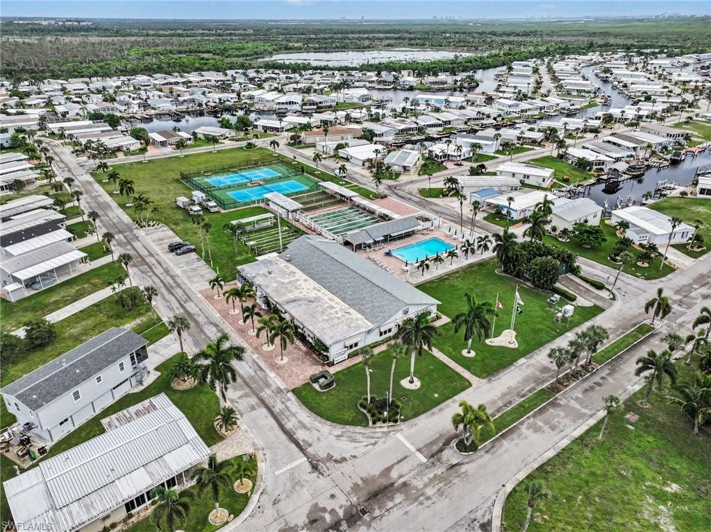 BAYSIDE ESTATES - Land