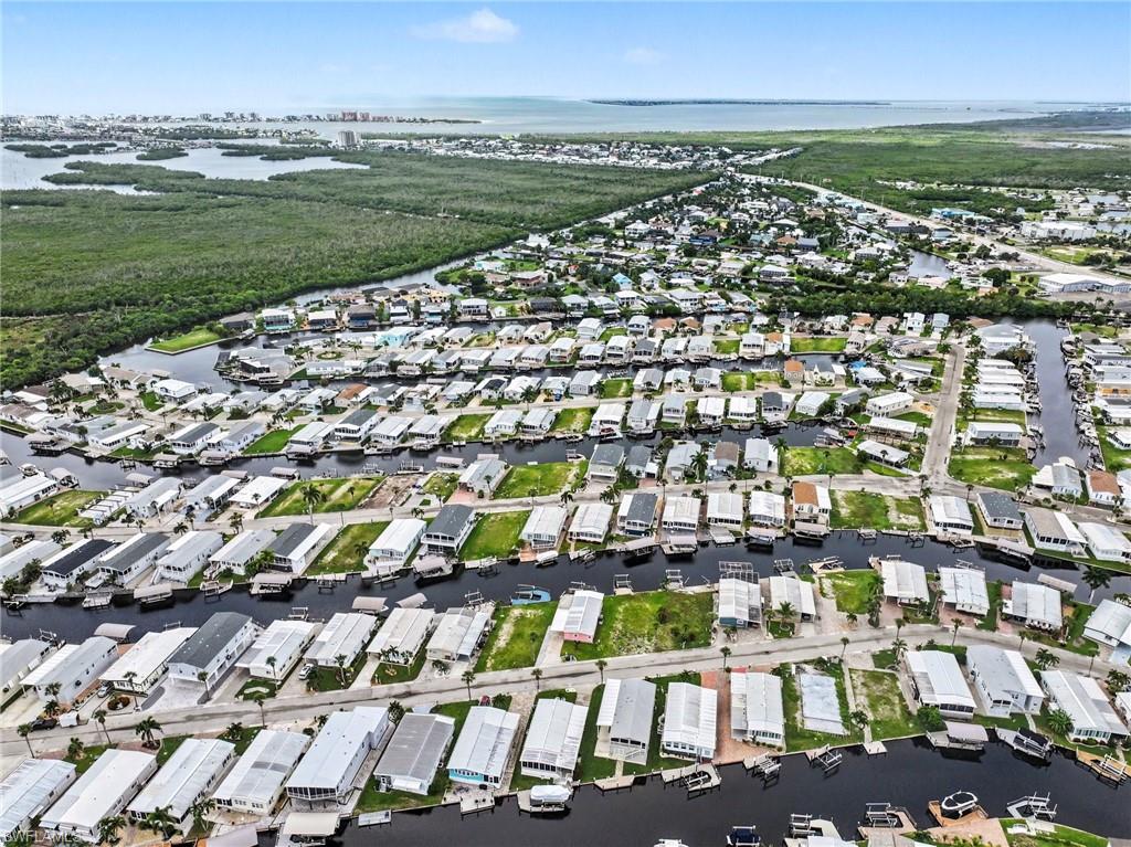 BAYSIDE ESTATES - Land