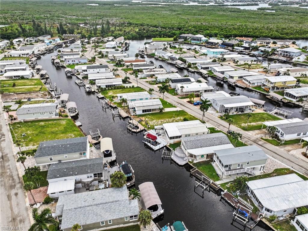 BAYSIDE ESTATES - Land