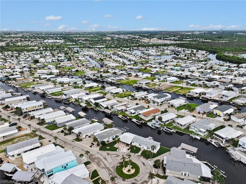 BAYSIDE ESTATES - Land
