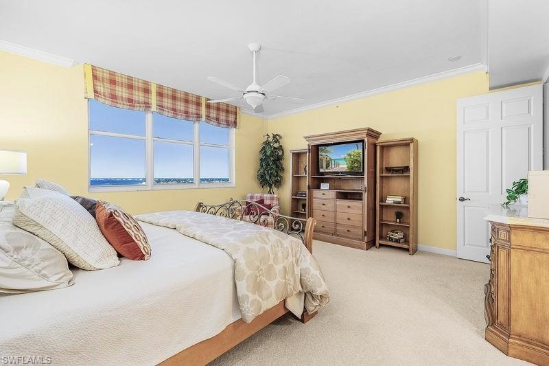 THE SHORES - Residential