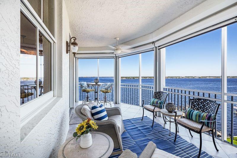 THE SHORES - Residential