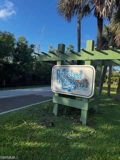 PINE ISLAND VILLAGE - Land