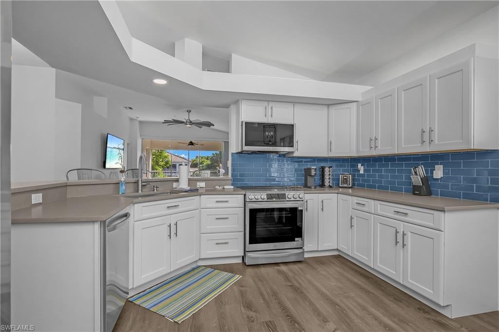 CALUSA BAY NORTH - Residential