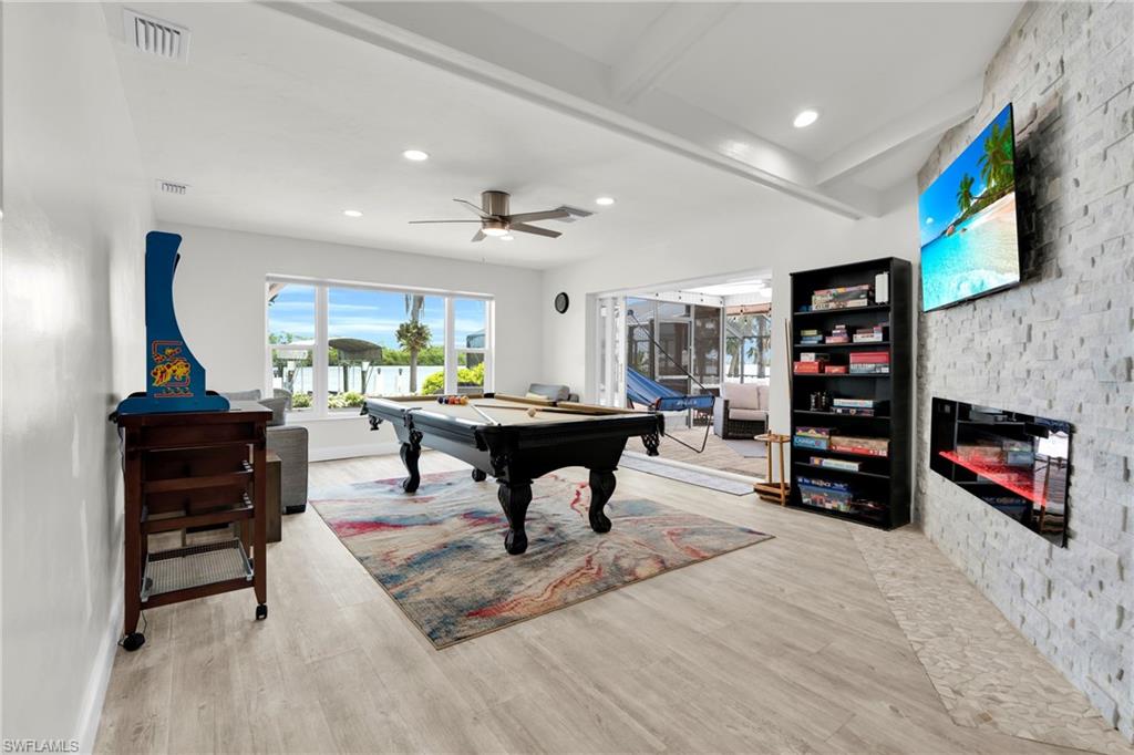 RIVER FOREST - Residential