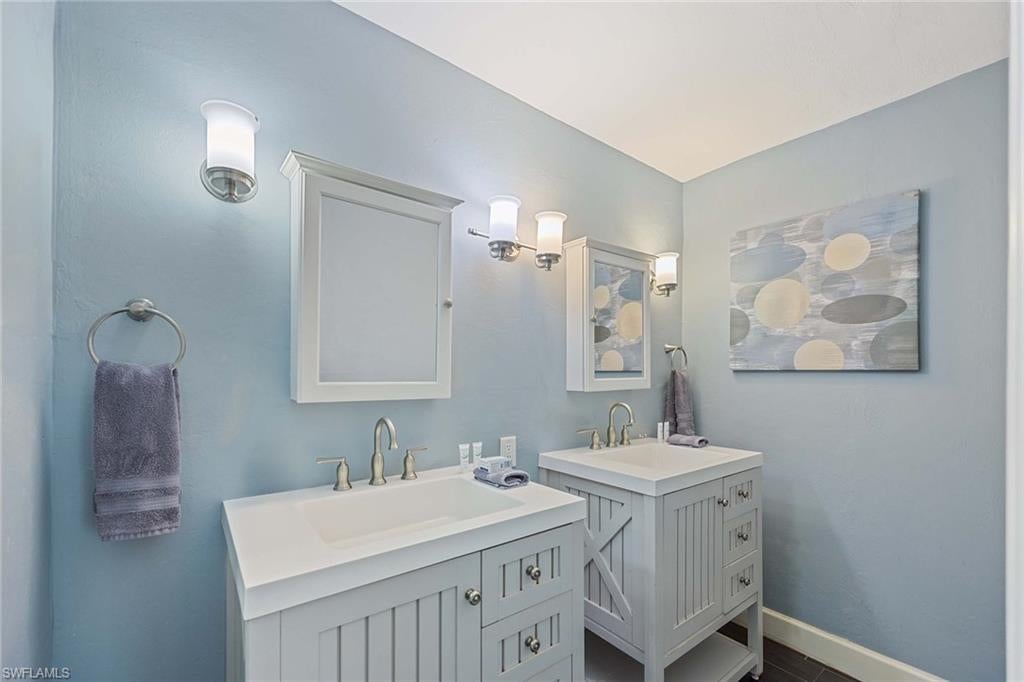 NAPLES PARK - Residential