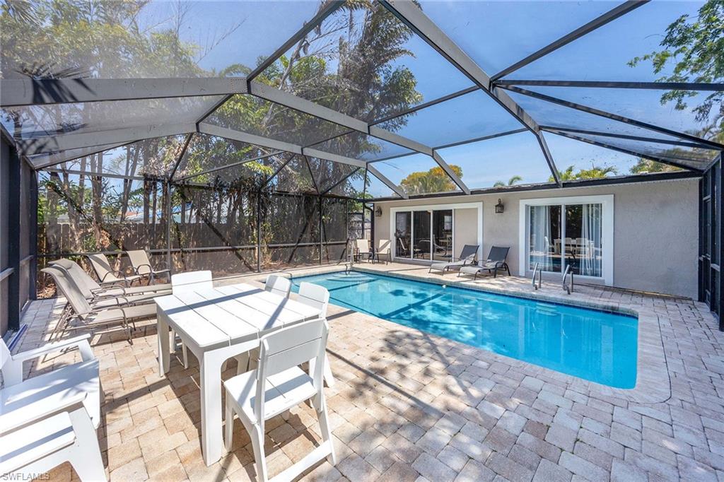 NAPLES PARK - Residential