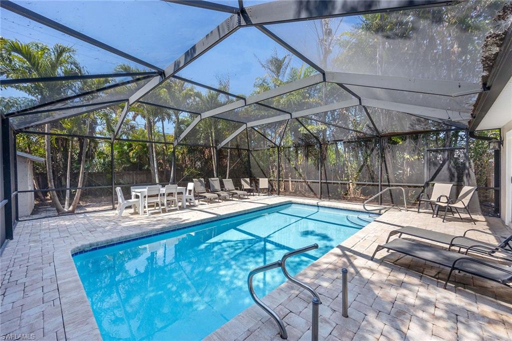 NAPLES PARK - Residential