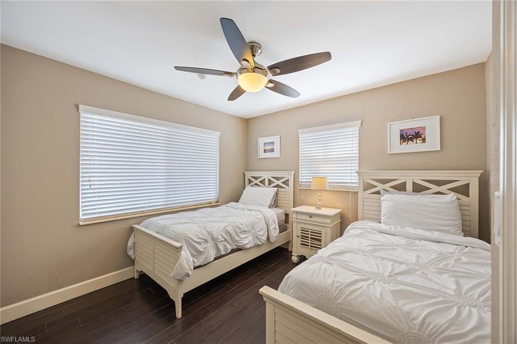 NAPLES PARK - Residential
