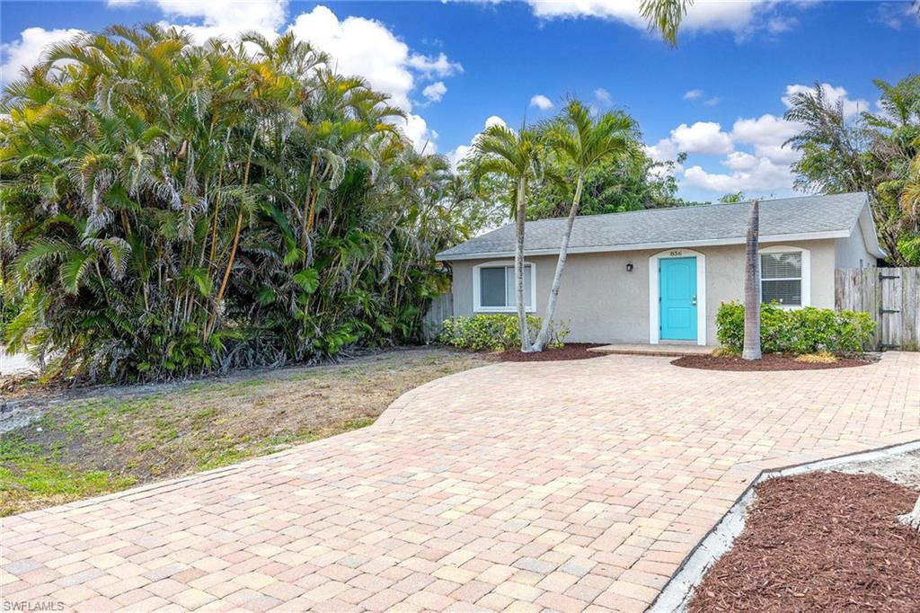 NAPLES PARK - Residential