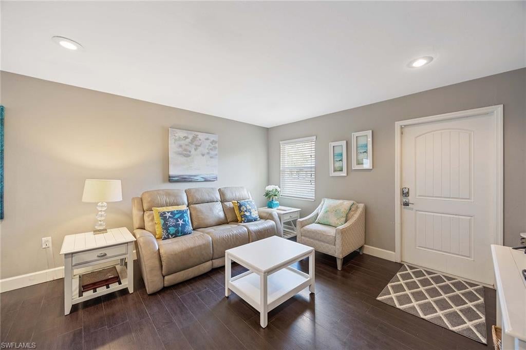 NAPLES PARK - Residential