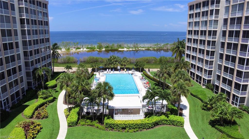 CRECIENTE CONDO NORTH - Residential