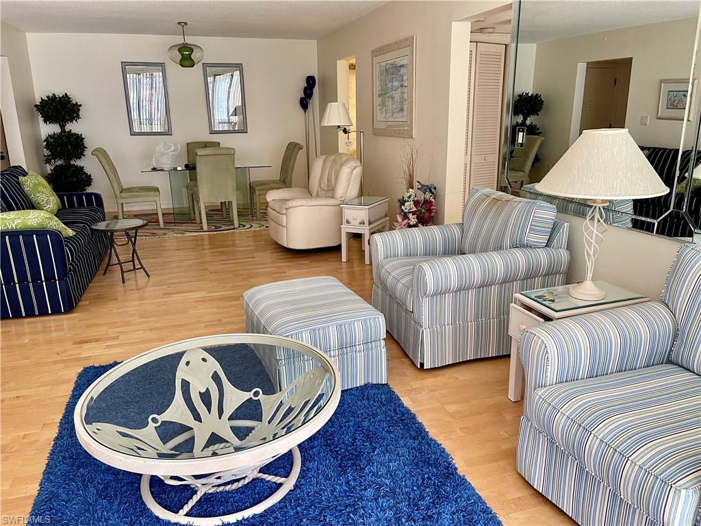 CRECIENTE CONDO NORTH - Residential