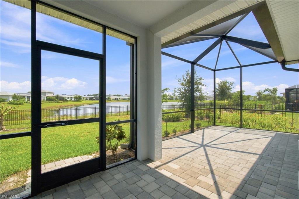CRESCENT GROVE - Residential