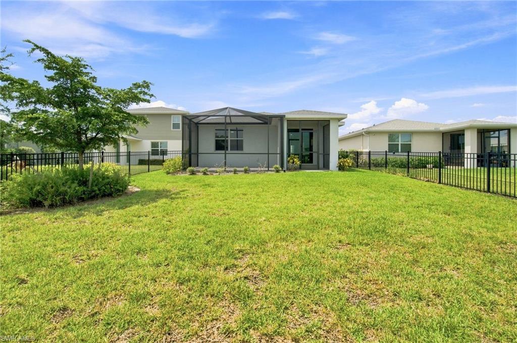 CRESCENT GROVE - Residential