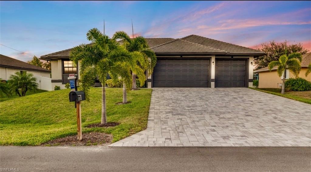 CAPE CORAL - Residential