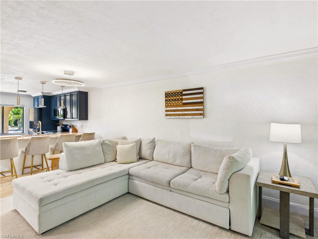 VILLANOVA COLONNADE CONDO - Residential