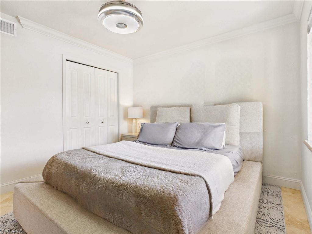 VILLANOVA COLONNADE CONDO - Residential