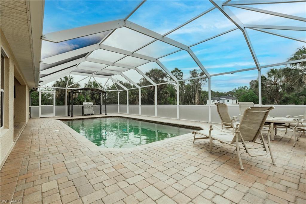 MIRROR LAKES - Residential