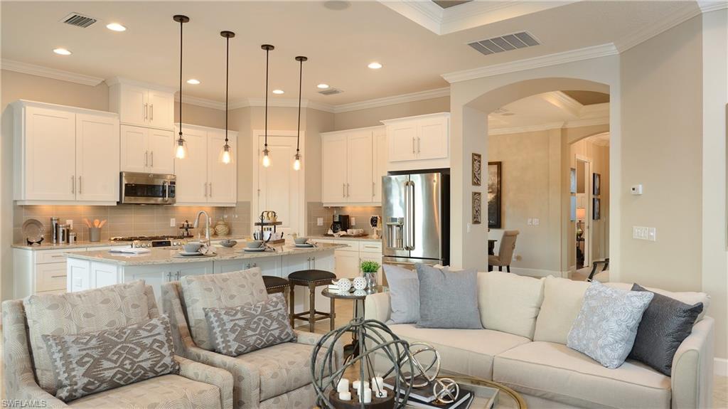 PEBBLE POINTE - Residential