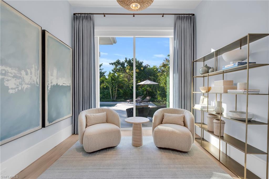 MOORINGS - Residential