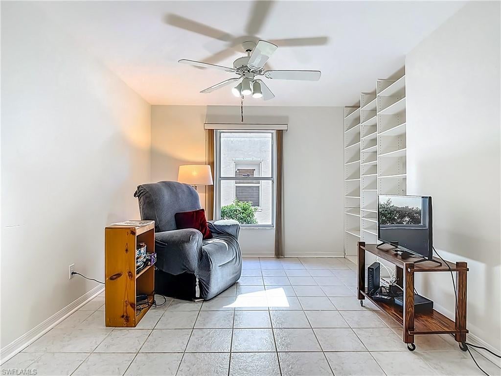 LAKEPORT VILLAS - Residential
