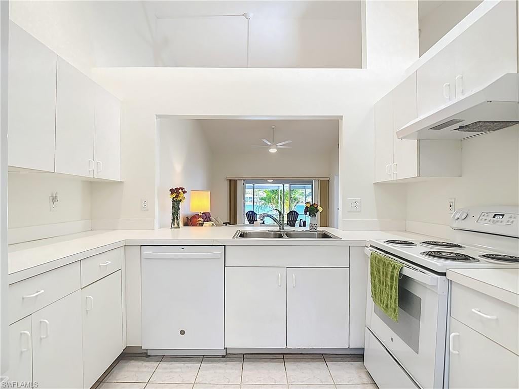 LAKEPORT VILLAS - Residential