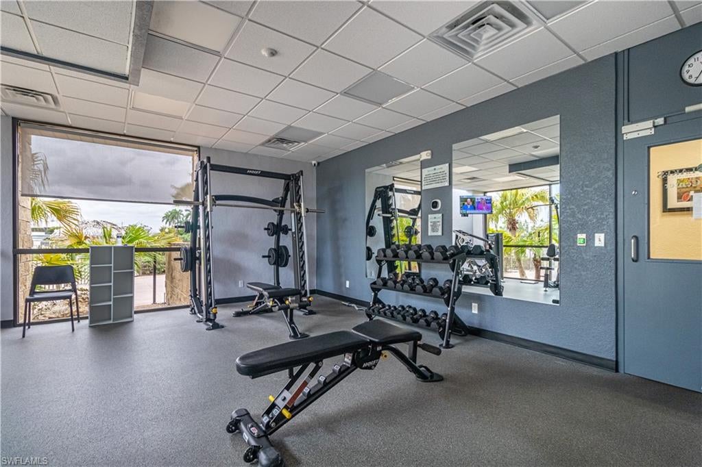 SEVEN LAKES - Residential