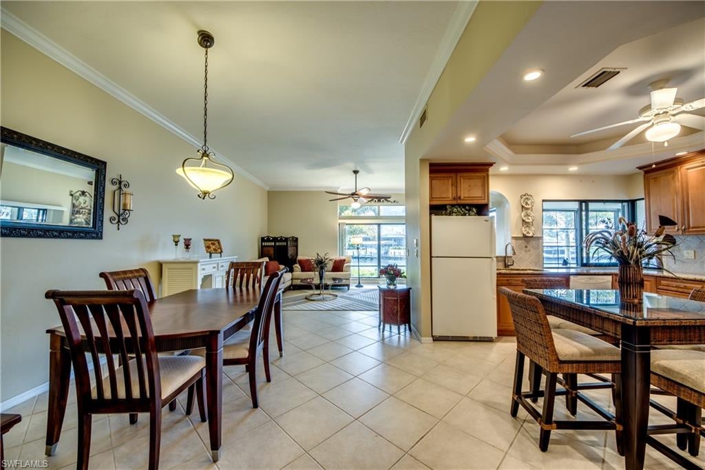 CAPSTAN CONDO - Residential