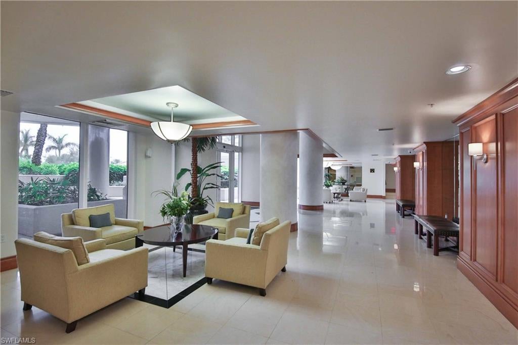 HIGH POINT PLACE - Residential Lease
