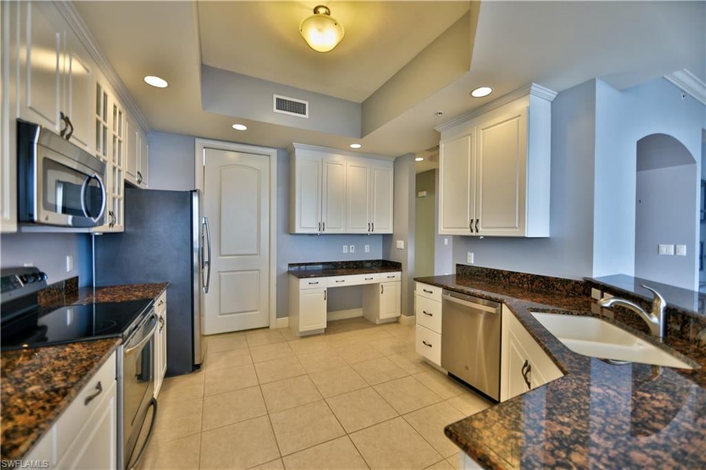 HIGH POINT PLACE - Residential Lease