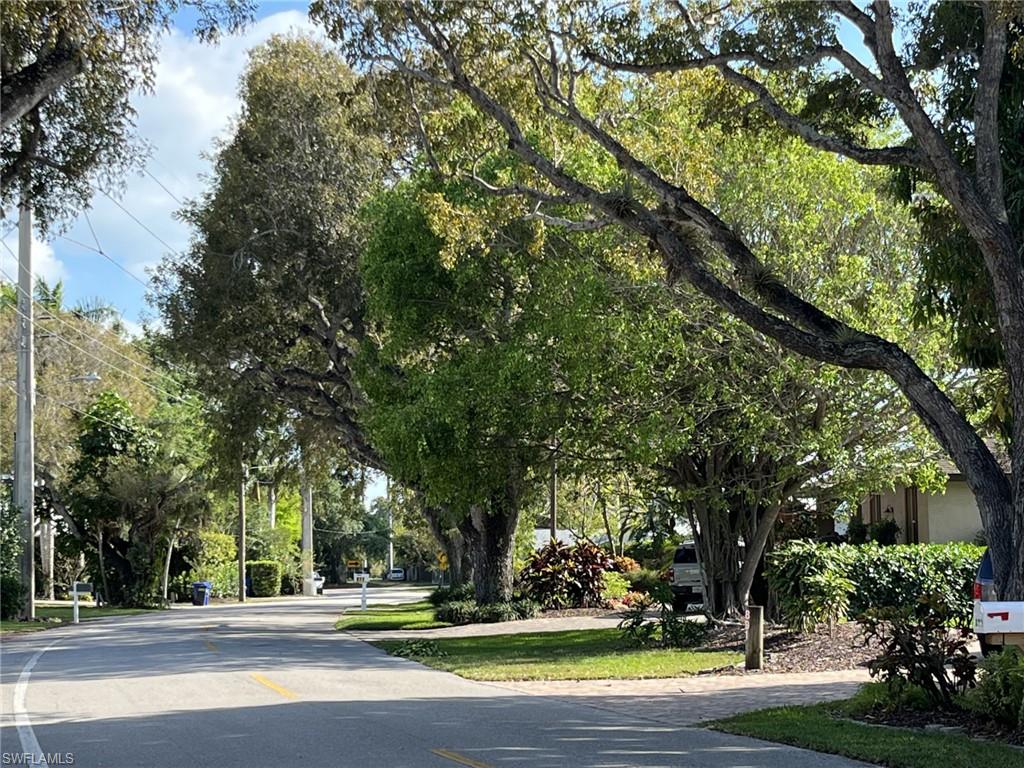 LAKE PARK - Residential