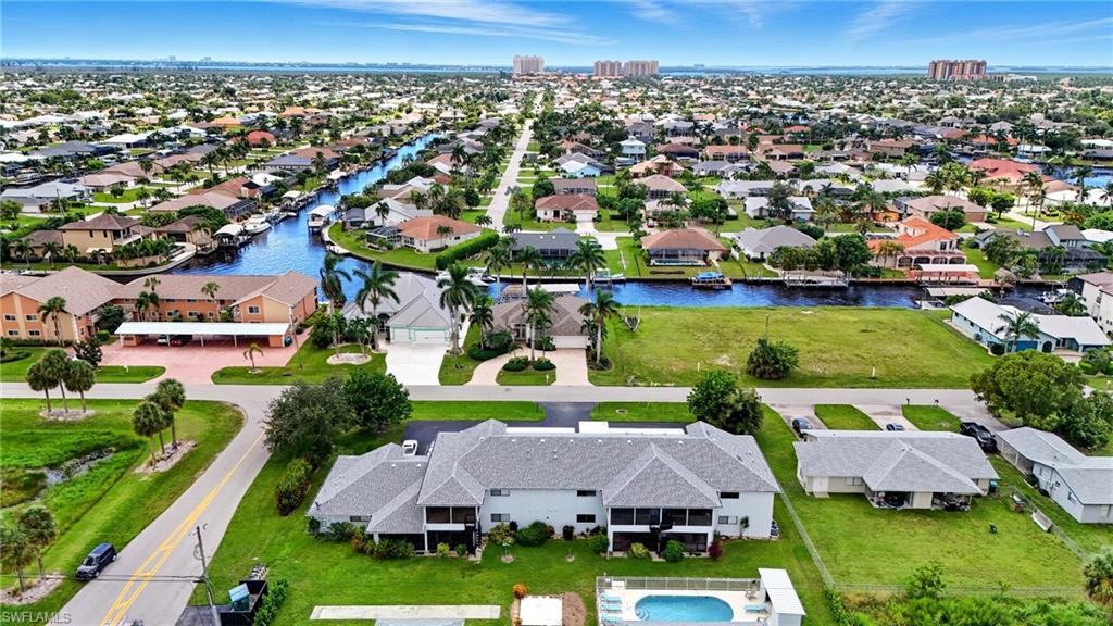 CORAL KEYES CONDO - Residential